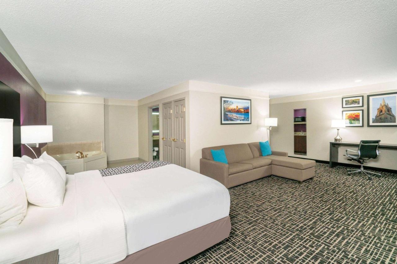 La Quinta By Wyndham Latham Albany Airport Hotel Екстериор снимка