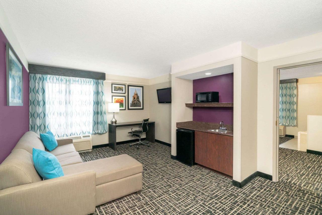 La Quinta By Wyndham Latham Albany Airport Hotel Екстериор снимка