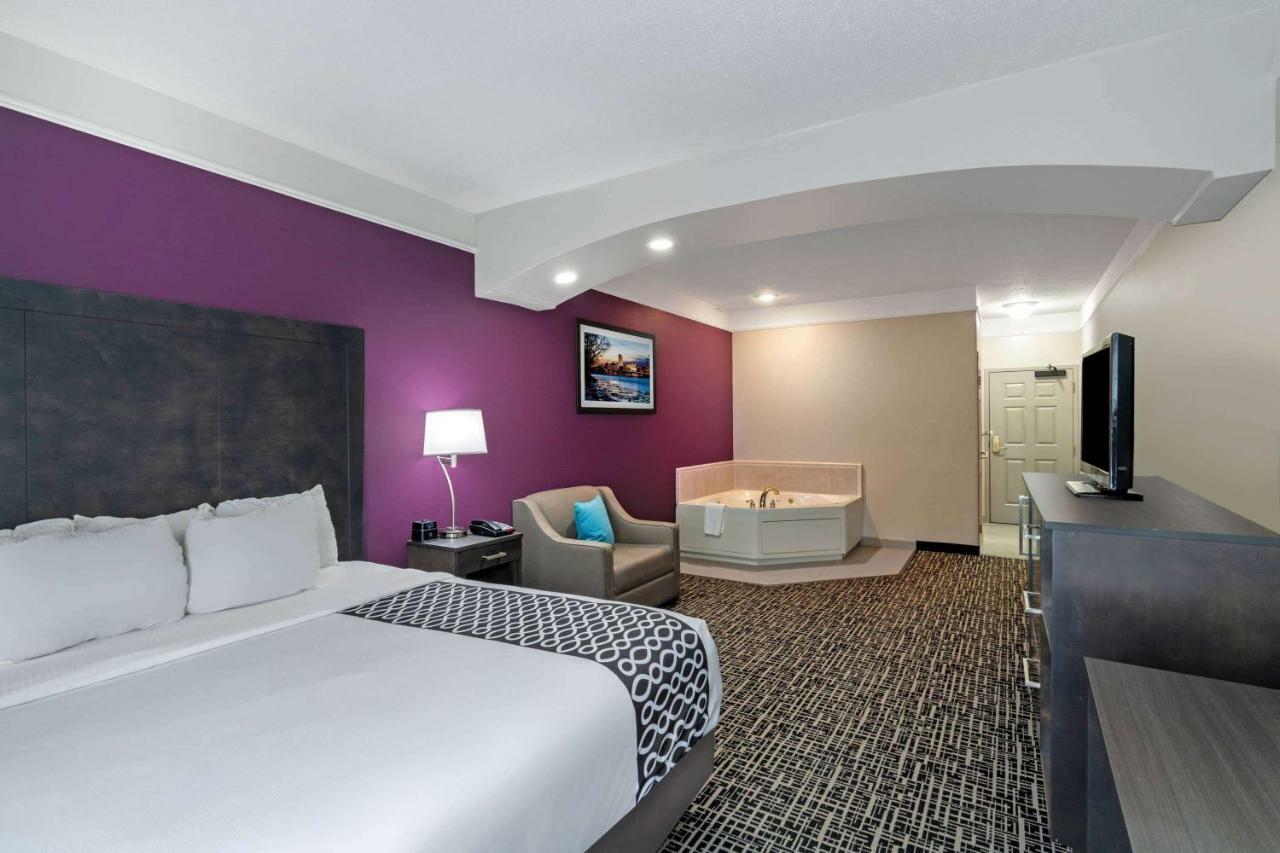 La Quinta By Wyndham Latham Albany Airport Hotel Екстериор снимка