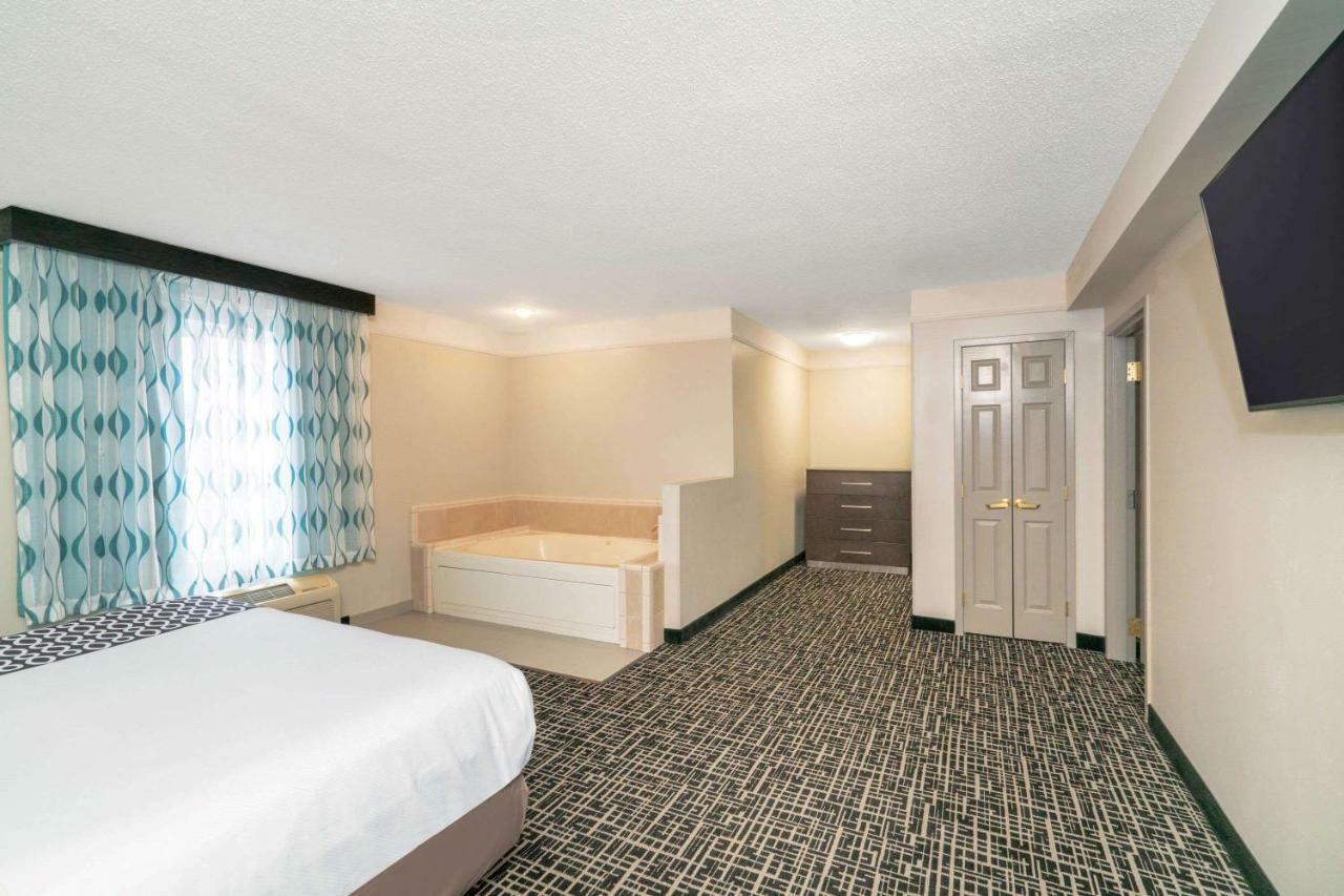 La Quinta By Wyndham Latham Albany Airport Hotel Екстериор снимка
